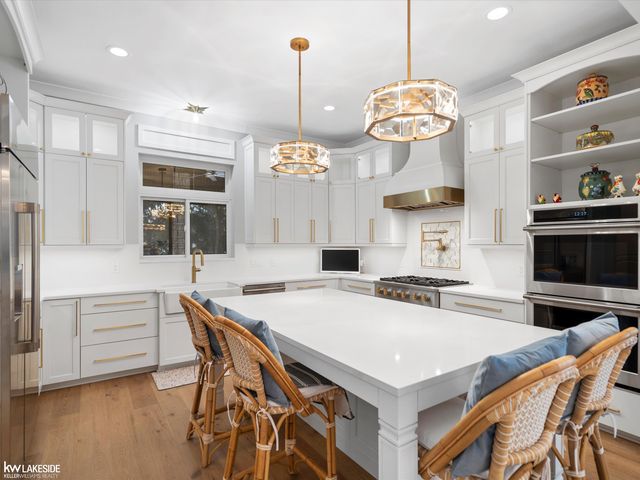 5769 Cotswold Drive 16, Washington Twp, MI 48094