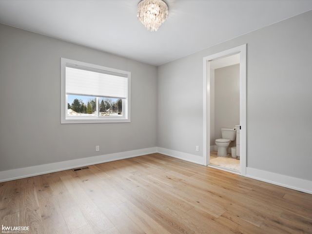 5769 Cotswold Drive 16, Washington Twp, MI 48094