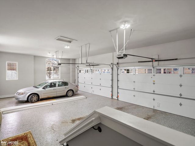 5769 Cotswold Drive 16, Washington Twp, MI 48094