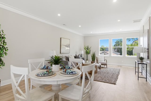 2009 Arbutus Avenue, Charleston, SC 29405