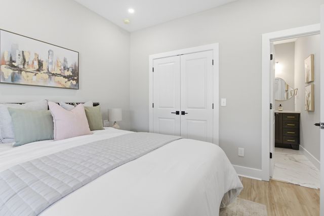 2009 Arbutus Avenue, Charleston, SC 29405