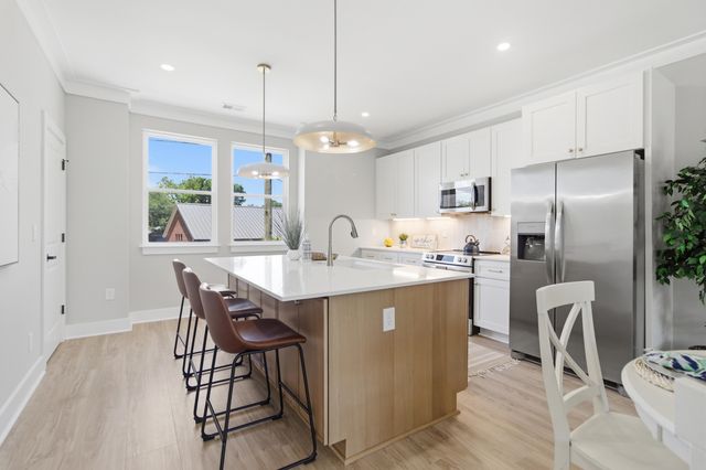 2009 Arbutus Avenue, Charleston, SC 29405