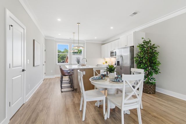 2009 Arbutus Avenue, Charleston, SC 29405
