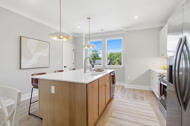 2009 Arbutus Avenue, Charleston, SC 29405