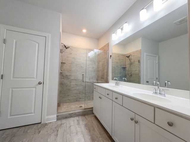 309 Cedar Glade Ct, Lebanon, TN 37090