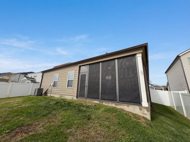 309 Cedar Glade Ct, Lebanon, TN 37090