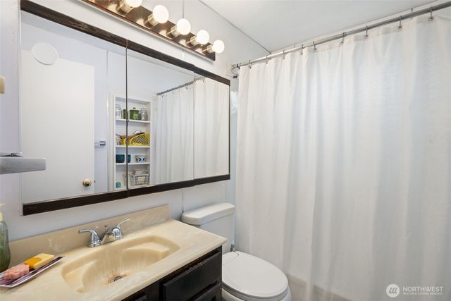 1616 SW Thistle Street, Seattle, WA 98106