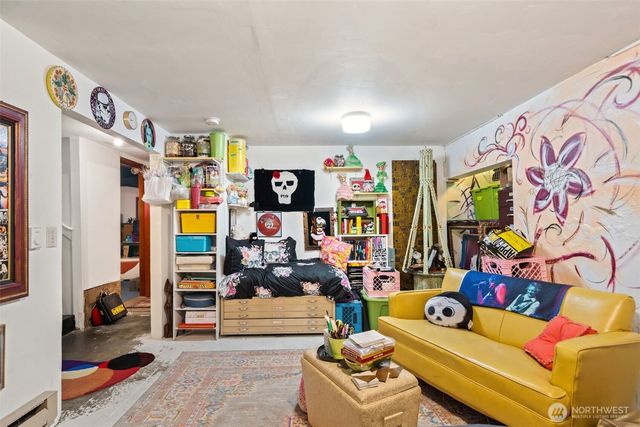 1616 SW Thistle Street, Seattle, WA 98106
