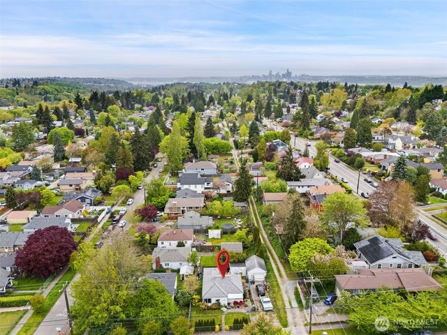1616 SW Thistle Street, Seattle, WA 98106