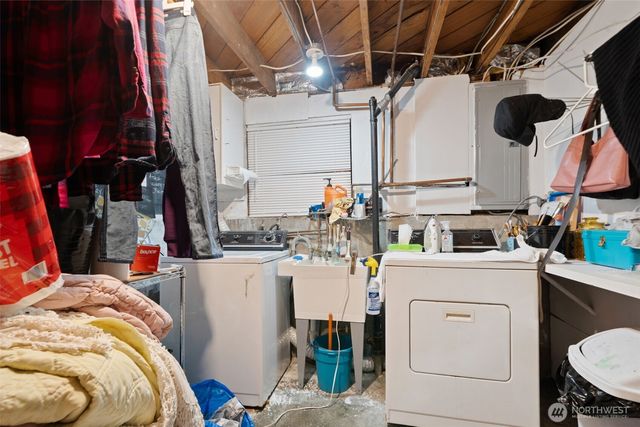 1616 SW Thistle Street, Seattle, WA 98106