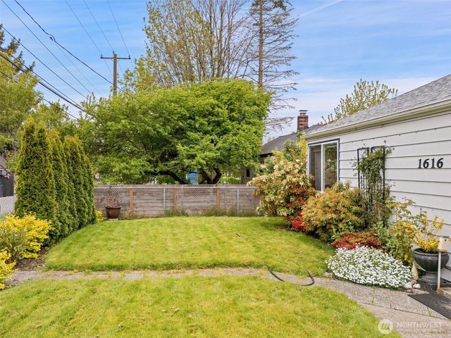 1616 SW Thistle Street, Seattle, WA 98106
