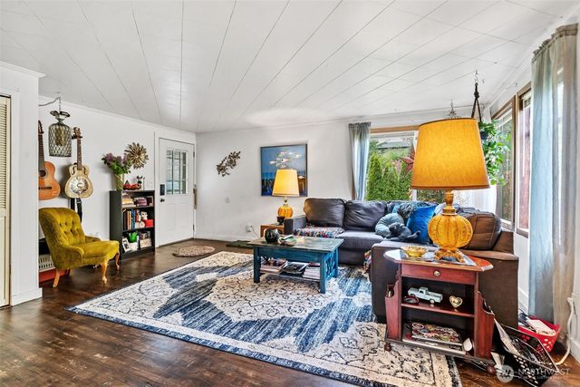 1616 SW Thistle Street, Seattle, WA 98106
