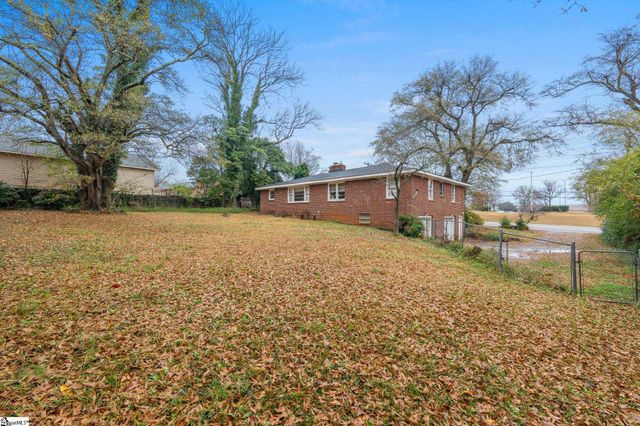 103 Pine Knoll Drive, Greenville, SC 29609