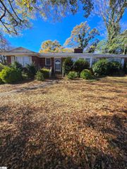 103 Pine Knoll Drive, Greenville, SC 29609