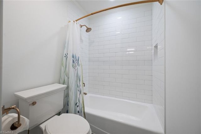 3300 Forsyth Drive, Greensboro, NC 27407