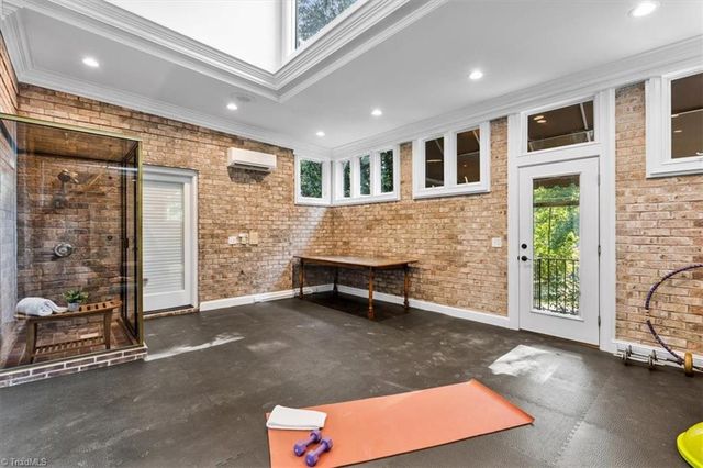 3300 Forsyth Drive, Greensboro, NC 27407