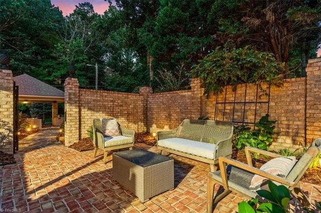 3300 Forsyth Drive, Greensboro, NC 27407