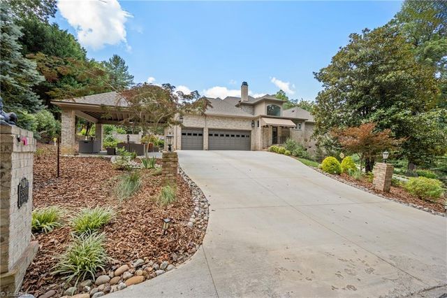 3300 Forsyth Drive, Greensboro, NC 27407