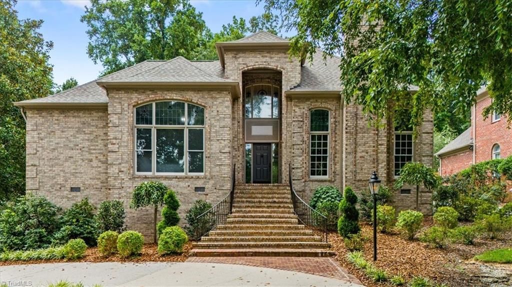 3300 Forsyth Drive, Greensboro, NC 27407