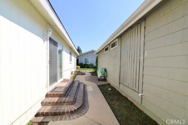 1609 Canyon Lake 137, Santa Ana, CA 92705