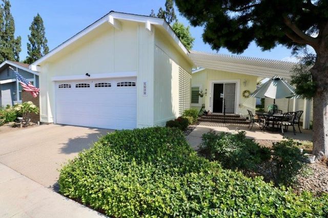 1609 Canyon Lake 137, Santa Ana, CA 92705