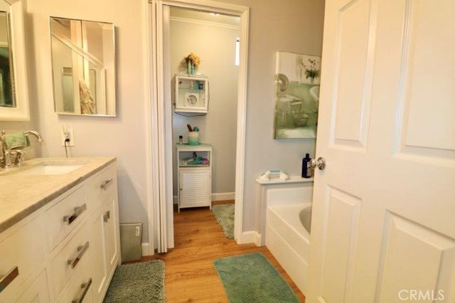 1609 Canyon Lake 137, Santa Ana, CA 92705