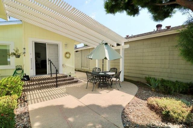 1609 Canyon Lake 137, Santa Ana, CA 92705