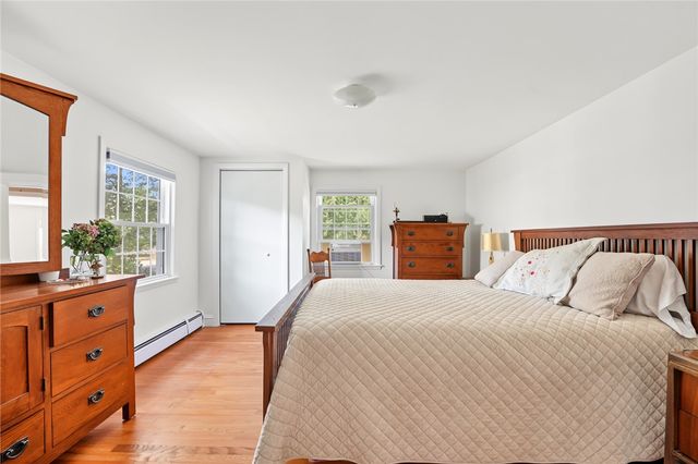 10 Cherry Lane, Barrington, RI 02806