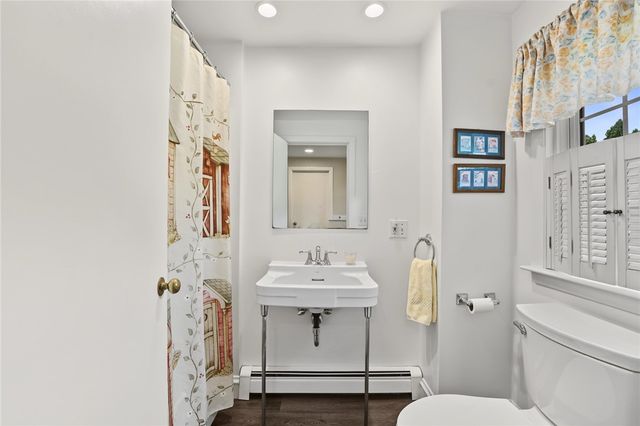 10 Cherry Lane, Barrington, RI 02806