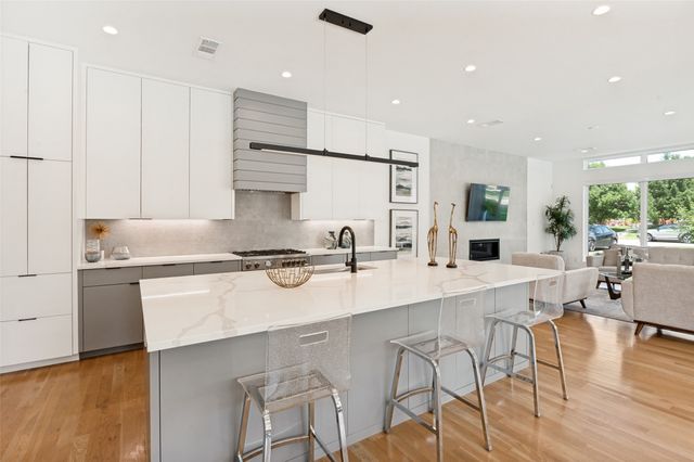 9915 Hurley Way, Dallas, TX 75220