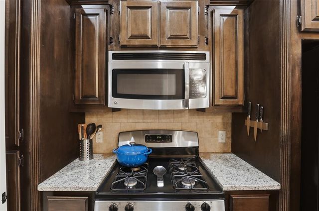 8705 SW 36th Street, Mustang, OK 73179