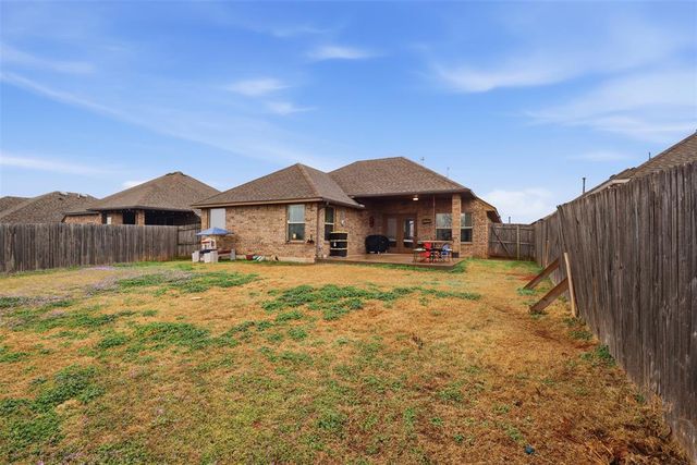 8705 SW 36th Street, Mustang, OK 73179