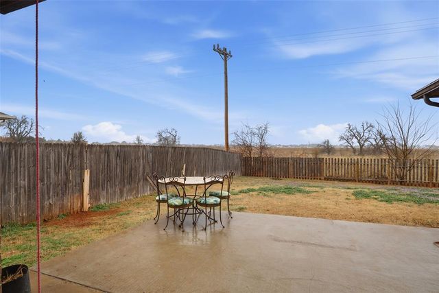 8705 SW 36th Street, Mustang, OK 73179