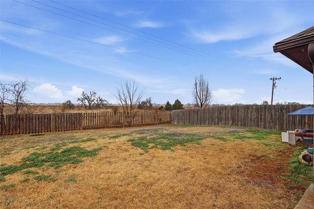 8705 SW 36th Street, Mustang, OK 73179