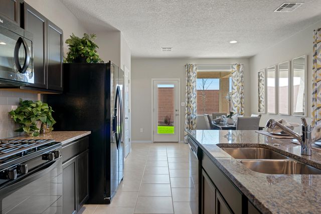 2481 Eglisfield Loop NE, Rio Rancho, NM 87144