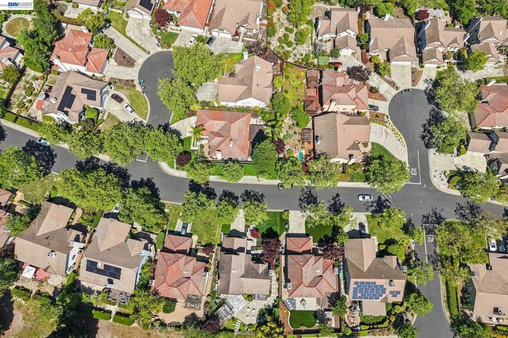 Image 59 of property listing at 1095 Canyon Hills Rd, San Ramon, CA 94582