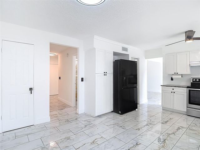 4012 BRAESGATE LANE, Tampa, FL 33624