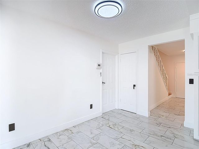 4012 BRAESGATE LANE, Tampa, FL 33624