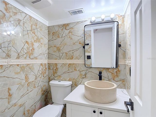 4012 BRAESGATE LANE, Tampa, FL 33624