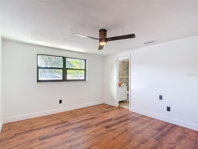 4012 BRAESGATE LANE, Tampa, FL 33624