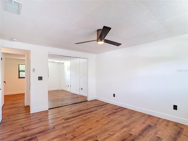 4012 BRAESGATE LANE, Tampa, FL 33624