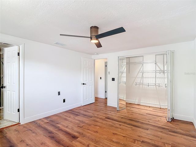 4012 BRAESGATE LANE, Tampa, FL 33624