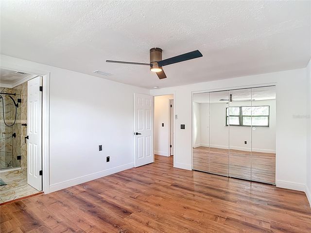 4012 BRAESGATE LANE, Tampa, FL 33624