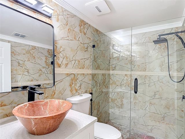 4012 BRAESGATE LANE, Tampa, FL 33624