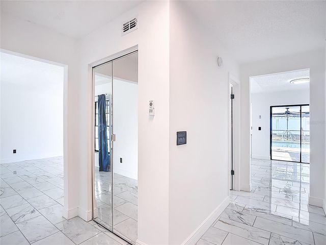 4012 BRAESGATE LANE, Tampa, FL 33624