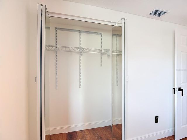 4012 BRAESGATE LANE, Tampa, FL 33624