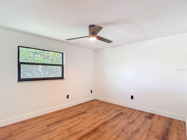 4012 BRAESGATE LANE, Tampa, FL 33624