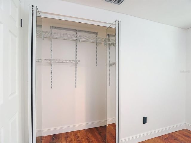 4012 BRAESGATE LANE, Tampa, FL 33624