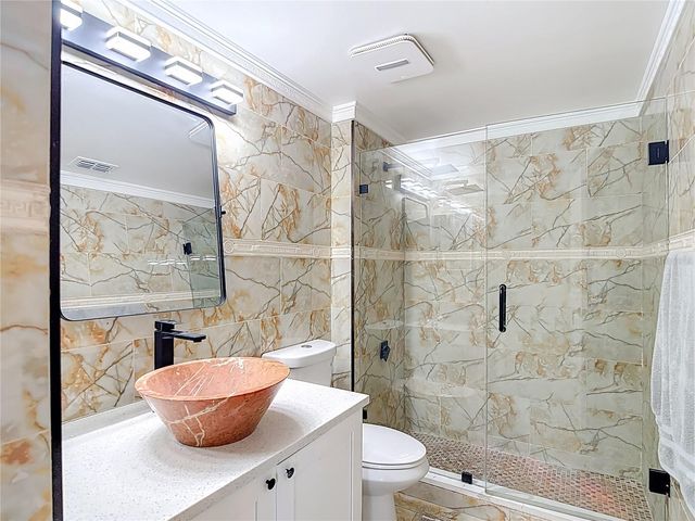 4012 BRAESGATE LANE, Tampa, FL 33624