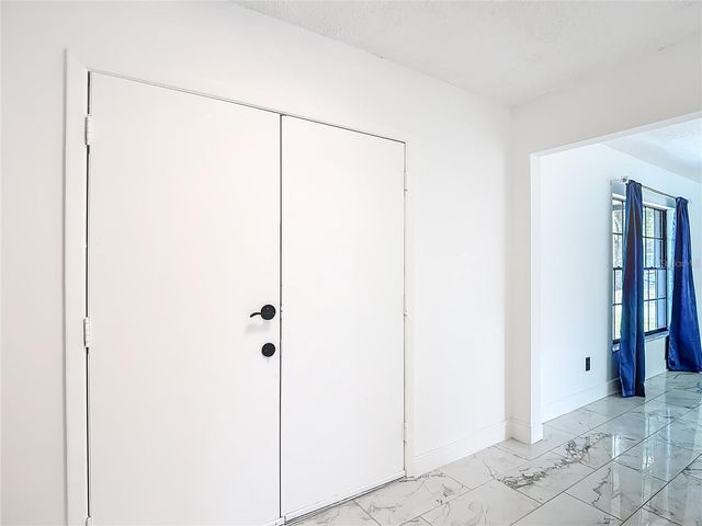 4012 BRAESGATE LANE, Tampa, FL 33624